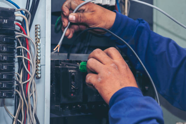 Best Commercial Electrician Services  in Hayfield, VA