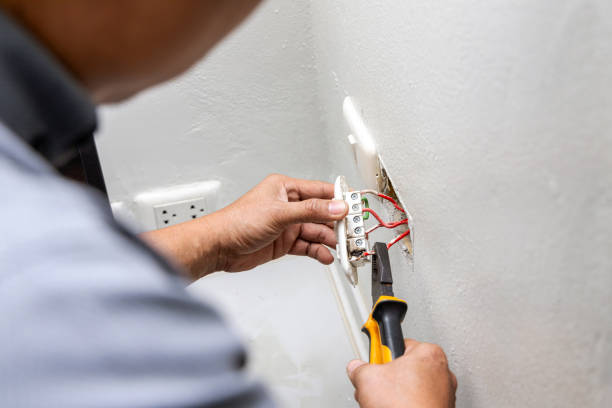Best Emergency Electrical Repair  in Hayfield, VA